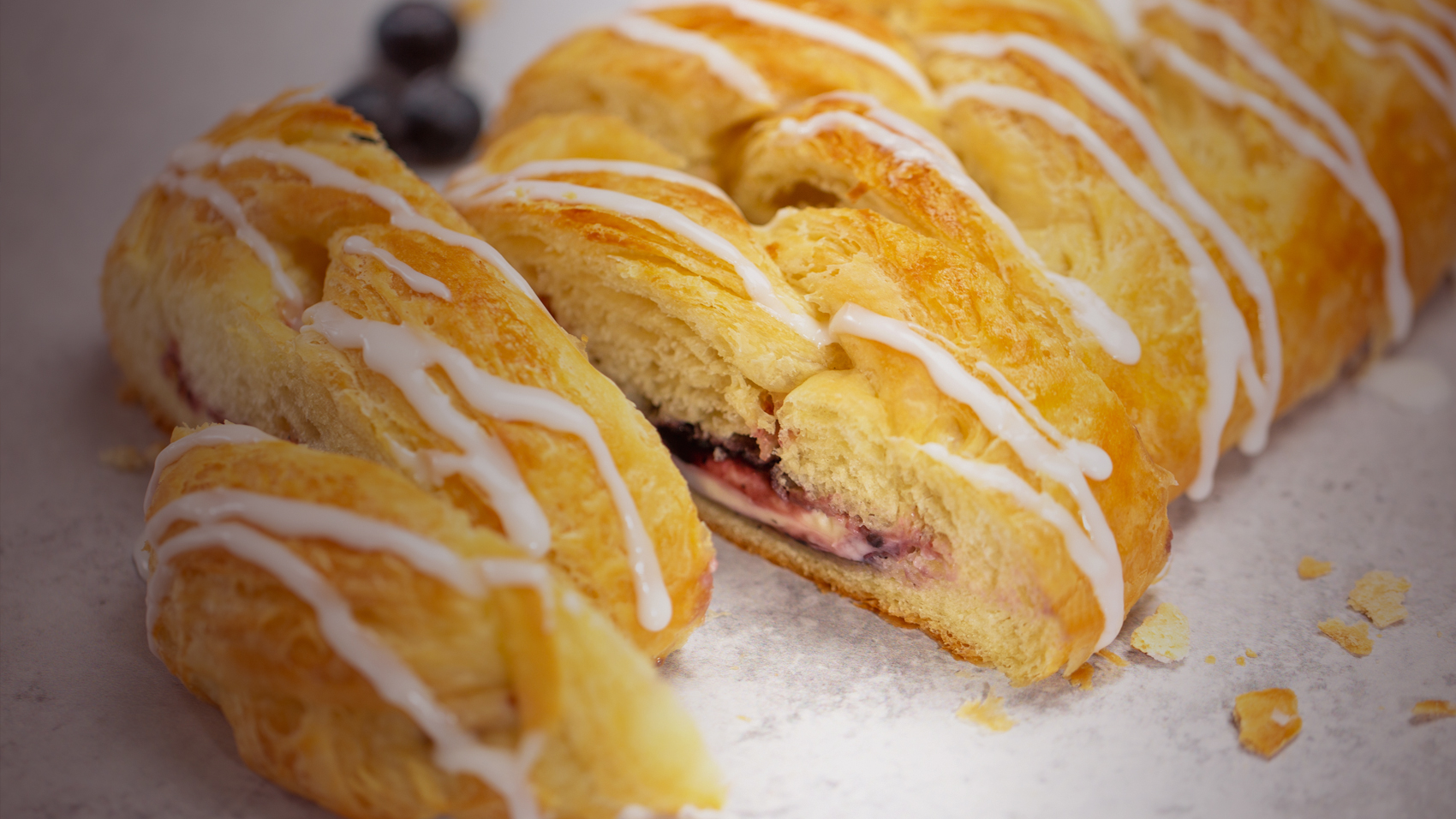 Blueberry & Cream Cheese Butter Braid Pastry
